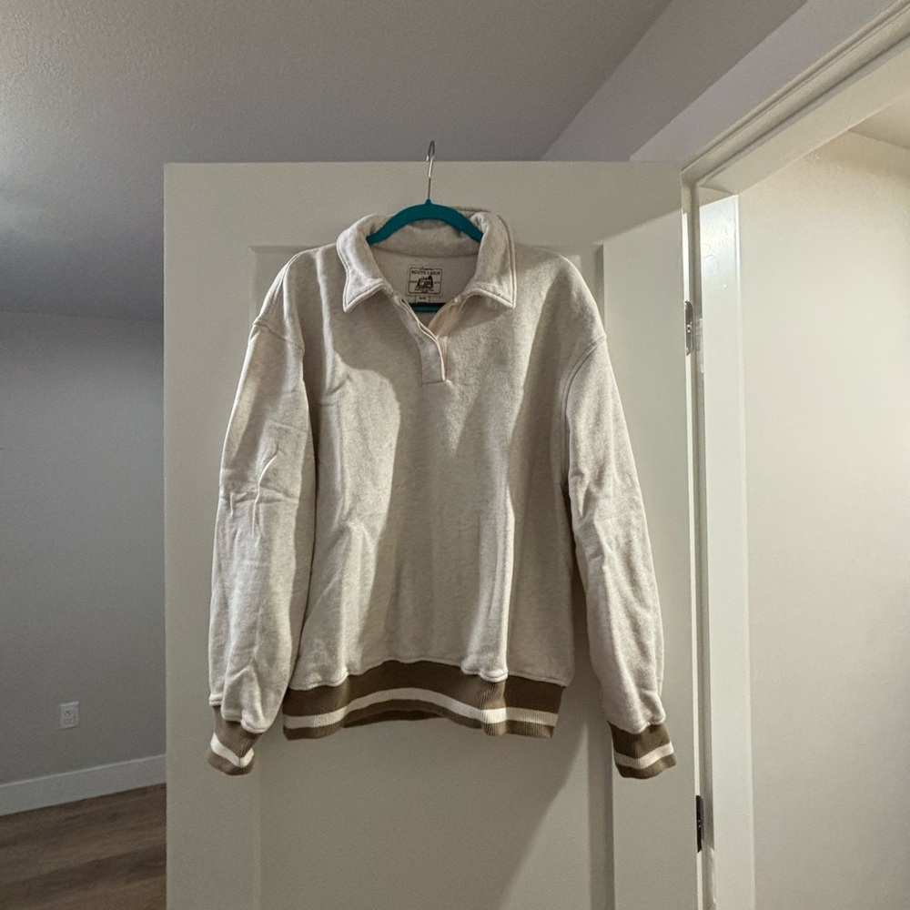 Roots cabin crewneck